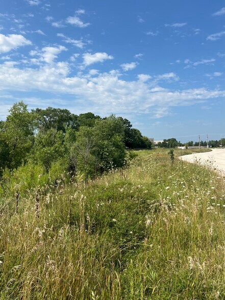 More Photos Of 2600 W Corporate Preserve Dr, Oak Creek Land For Sale