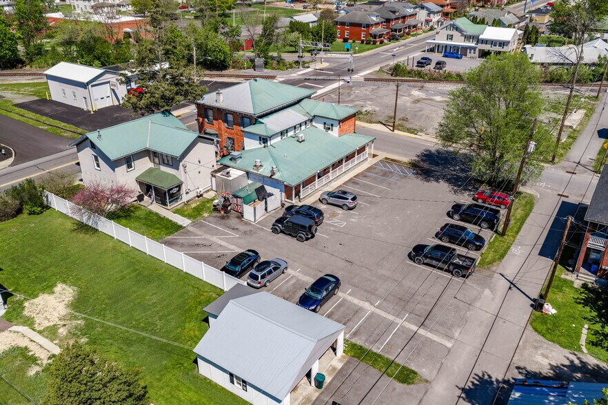 More Photos Of 219 N Market St, Selinsgrove Storefront Retail Residential For Sale