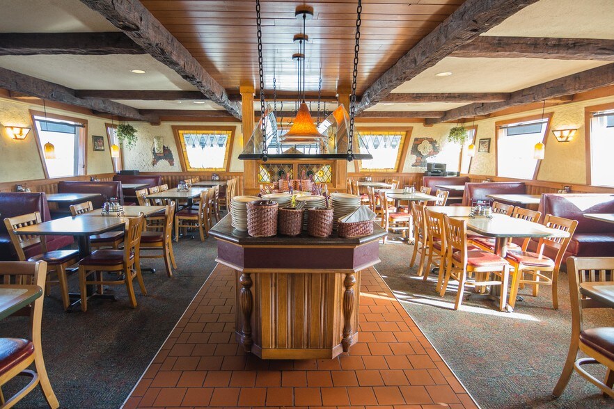 More Photos Of 3161 Teal Rd, Lafayette Restaurant For Lease