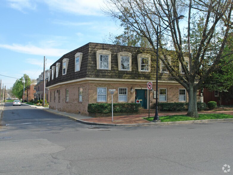 More Photos Of 2 Kings Hwy W, Haddonfield Office For Lease