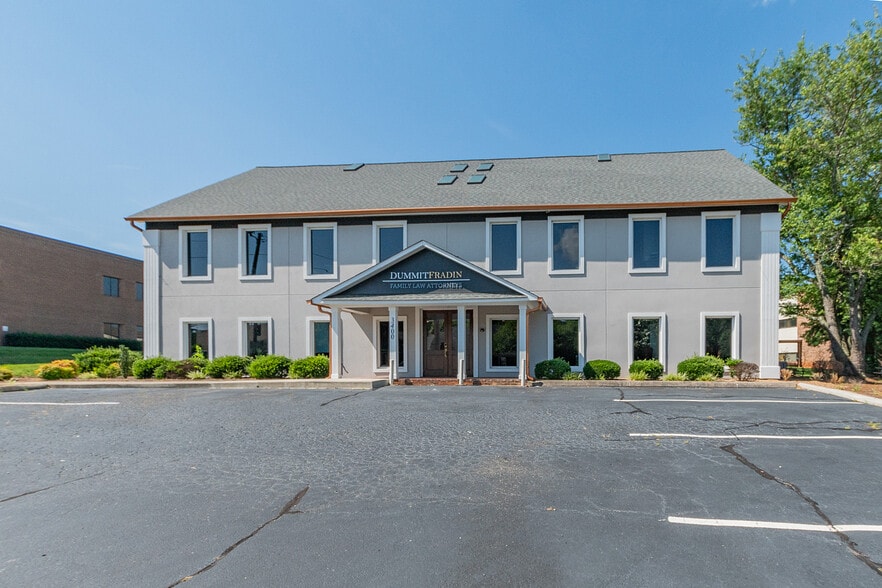 More Photos Of 3400 Healy Dr, Winston-Salem Office For Sale