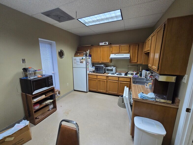 More Photos Of 4848 Getwell Rd, Memphis Warehouse For Sale