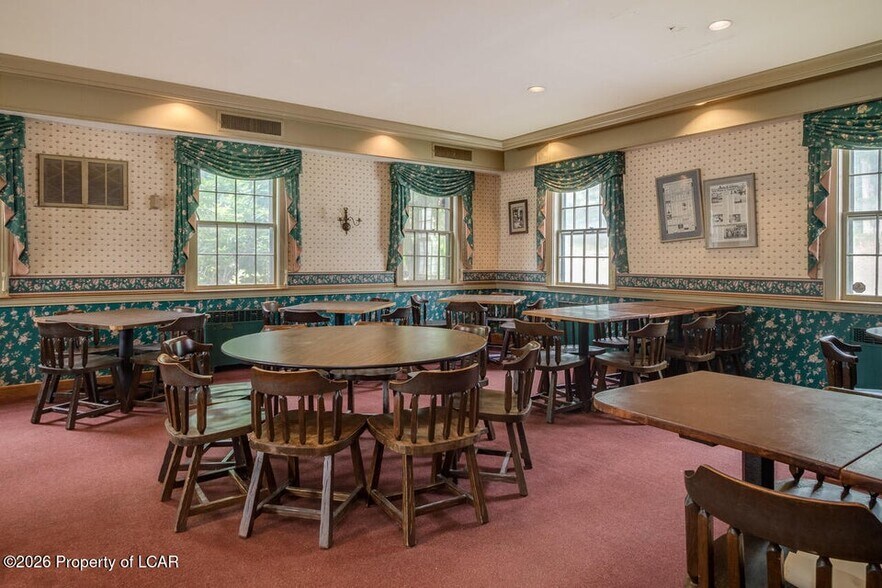 More Photos Of 5501 Bear Creek Blvd, Bear Creek General Retail For Sale
