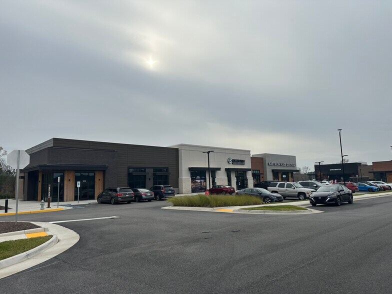 More Photos Of 13657-13687 Lake Eloise Loop, Midlothian Unknown For Lease