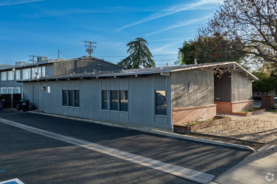 More Photos Of 315 N Conyer St, Visalia Religious Facility For Sale