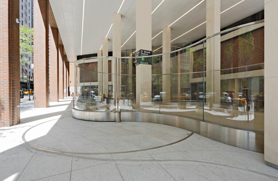 More Photos Of 560 Lexington Ave, New York Office For Lease