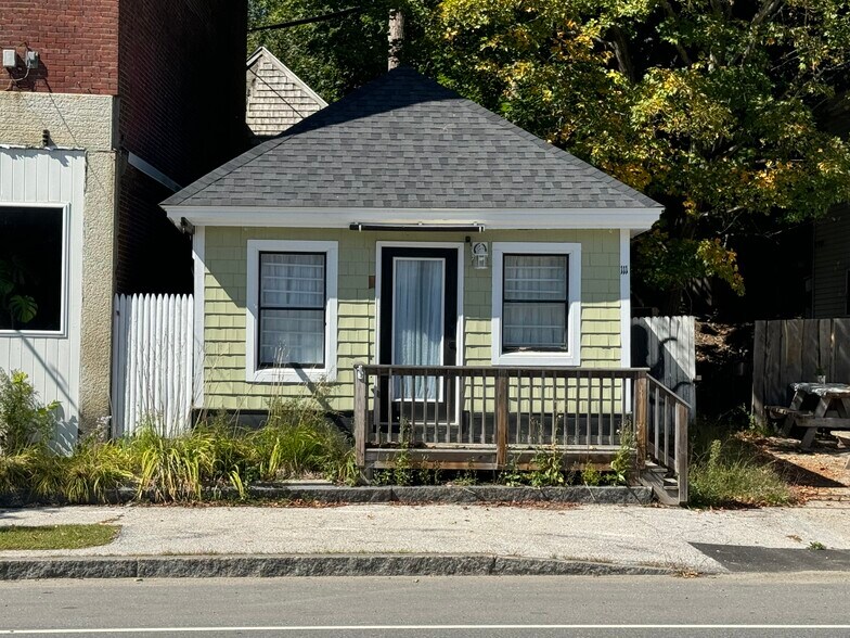 More Photos Of 111 Main St, Winterport General Retail For Sale