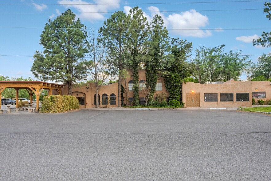 More Photos Of 8032 4th St NW, Albuquerque Restaurant For Sale