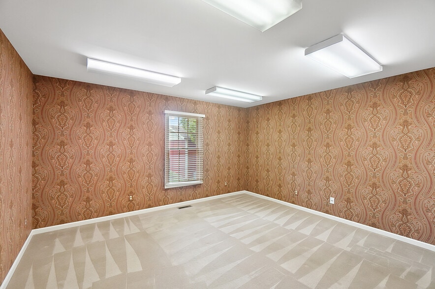 More Photos Of 1354 N Monroe Dr, Xenia Medical For Lease