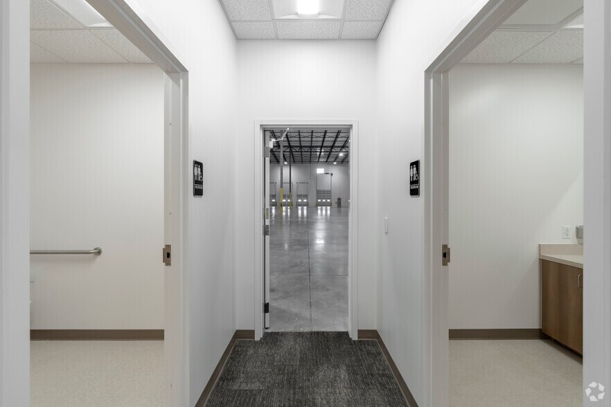 More Photos Of 11006 Mount Holly Huntersville Rd, Huntersville Distribution For Lease