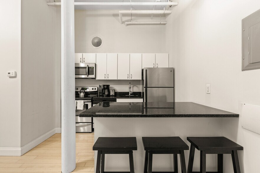 More Photos Of 37-43 Temple Pl, Boston Apartments For Lease