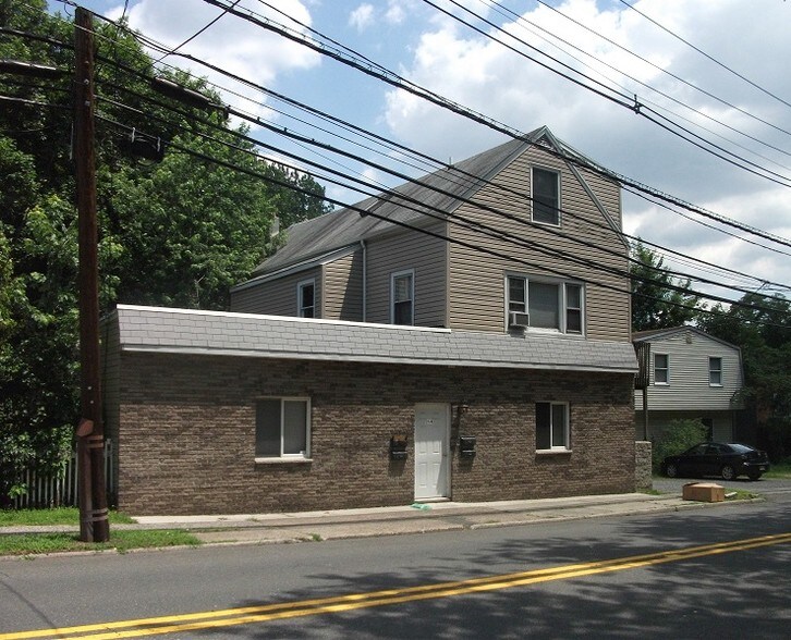 More Photos Of 190-194 Saddle River Rd, Saddle Brook Apartments For Sale