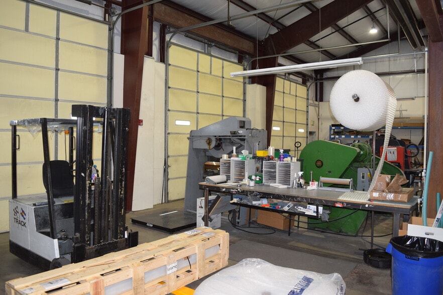 More Photos Of 2613 W 64th Ave, Denver Warehouse For Sale