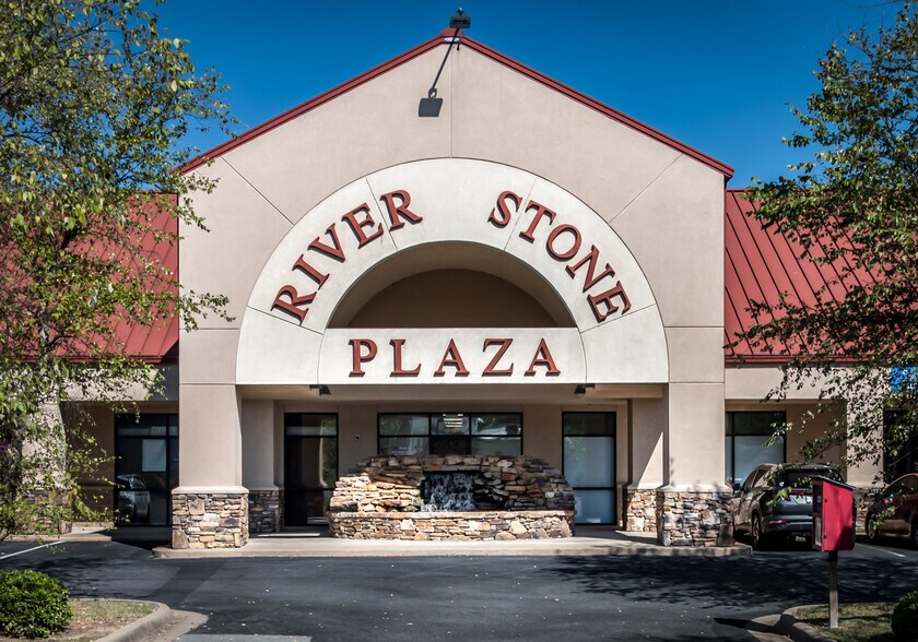 Primary Photo Of 2001 Club Manor Dr, Maumelle Unknown For Lease