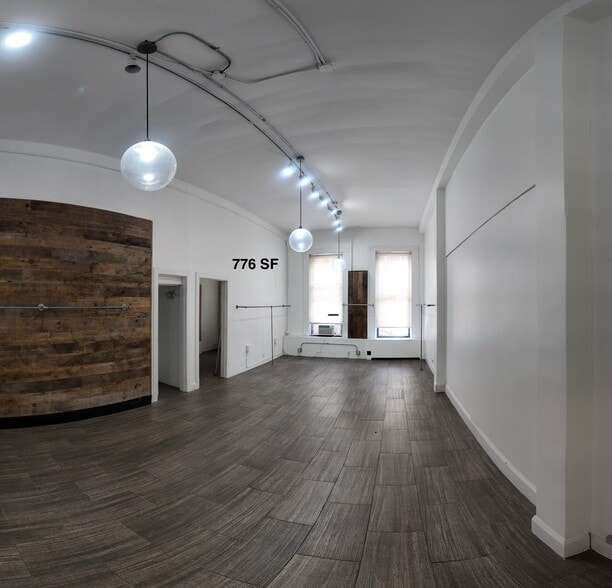 More Photos Of 400 N Wells St, Chicago Office For Lease