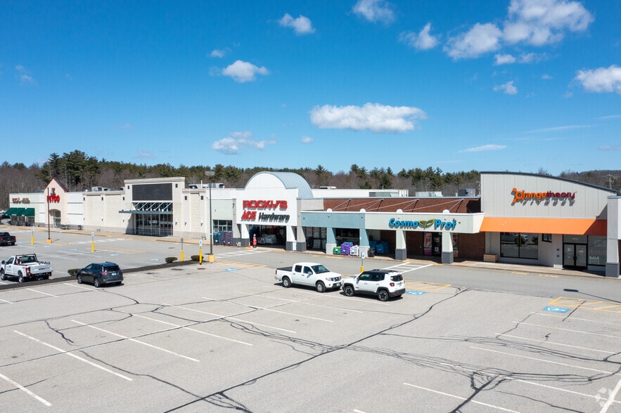 More Photos Of 701-875 Central Ave, Dover Unknown For Lease