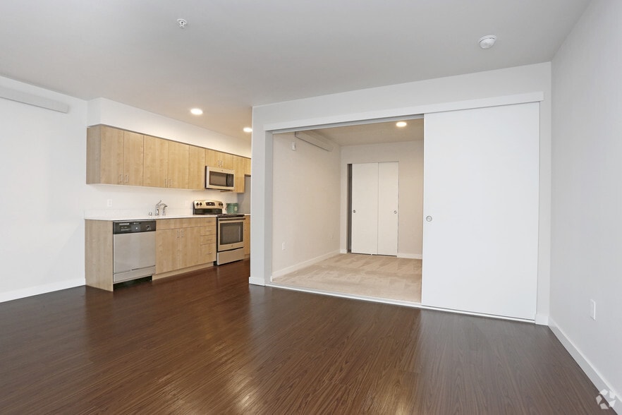 More Photos Of 13280 Linden Ave N, Seattle Apartments For Lease