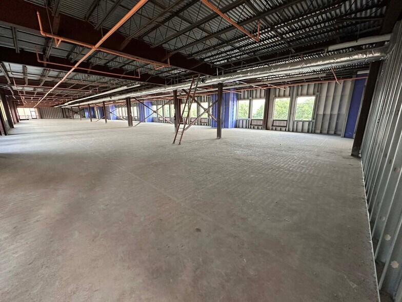 More Photos Of 4899 Highway 6, Missouri City Storefront Retail Office For Sale