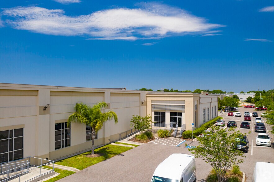 More Photos Of 8800-8824 E Adamo Dr, Tampa Distribution For Lease