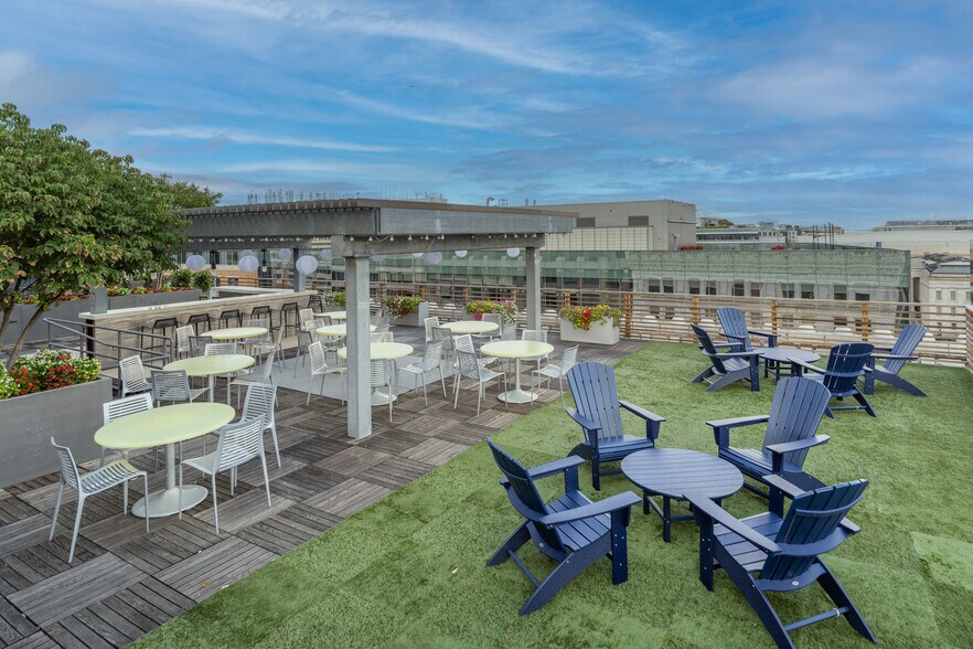 More Photos Of 1001 G St NW, Washington Office For Lease