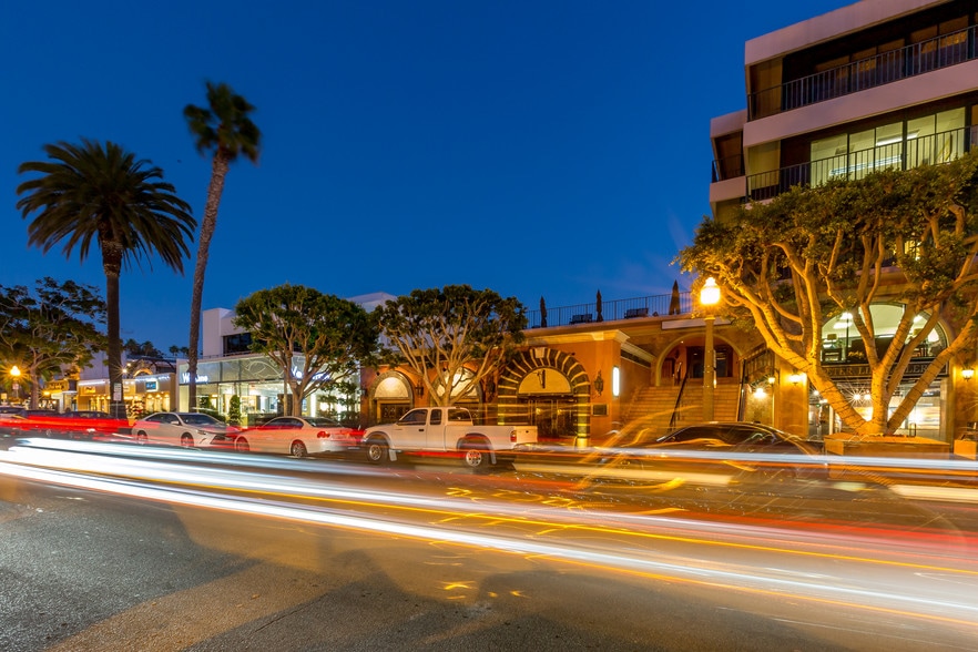 More Photos Of 7979 Ivanhoe Ave, La Jolla Office For Lease