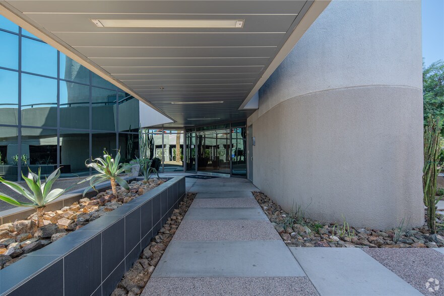 More Photos Of 2400 N Central Ave, Phoenix Office For Lease