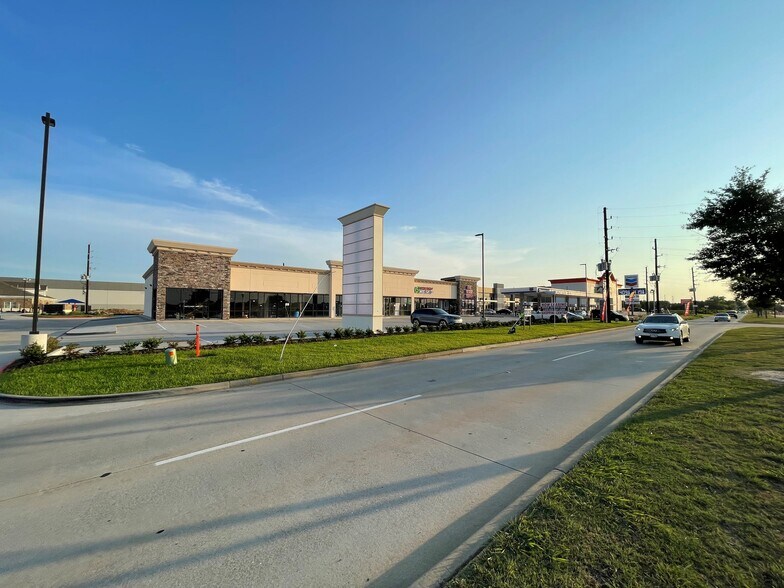 More Photos Of 23135 Morton Ranch, Katy Storefront For Lease