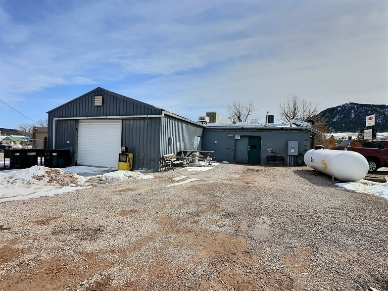 More Photos Of 203 E Cleveland St, Sundance Storefront Retail Office For Sale