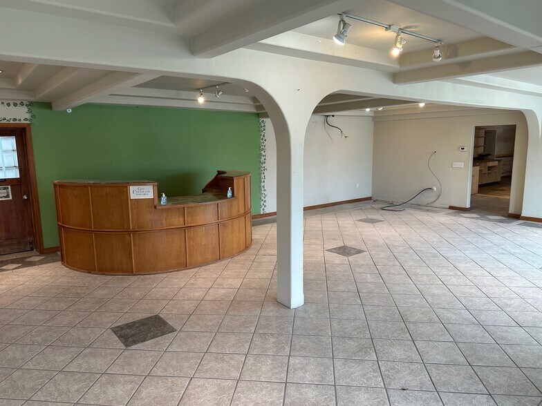 More Photos Of 1177 Lee Blvd, Richland General Retail For Lease