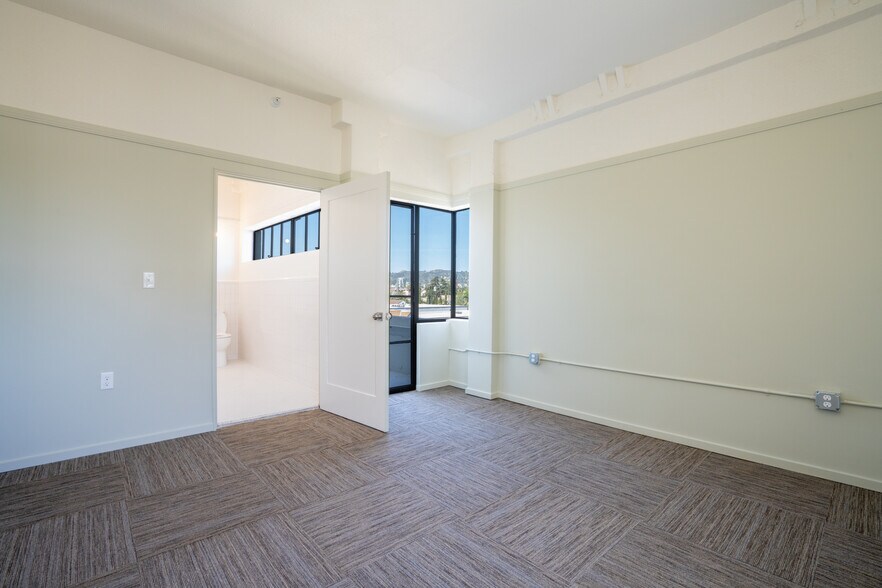 More Photos Of 5128 Marathon St, Los Angeles Apartments For Sale