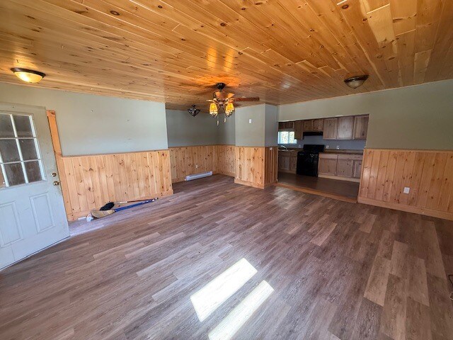 More Photos Of 10101 Dustin Rd, Remsen Restaurant For Sale