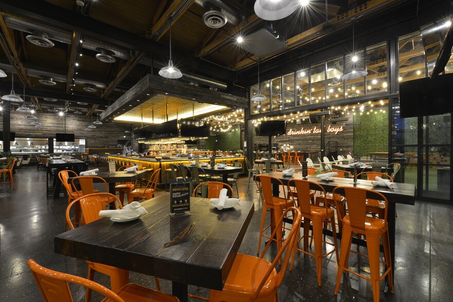 More Photos Of 323 N Gilbert Rd, Gilbert Restaurant For Sale