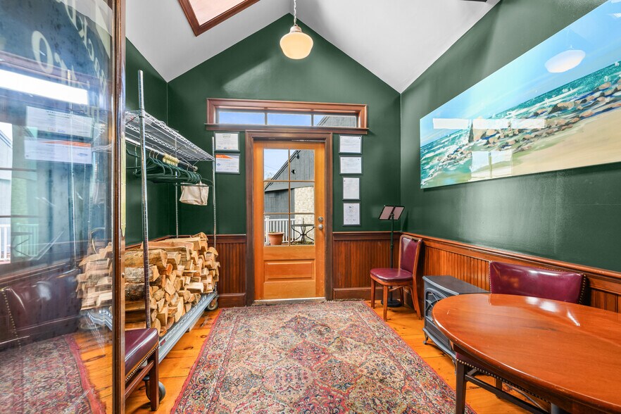 More Photos Of 488 South St, Hyannis Restaurant For Sale