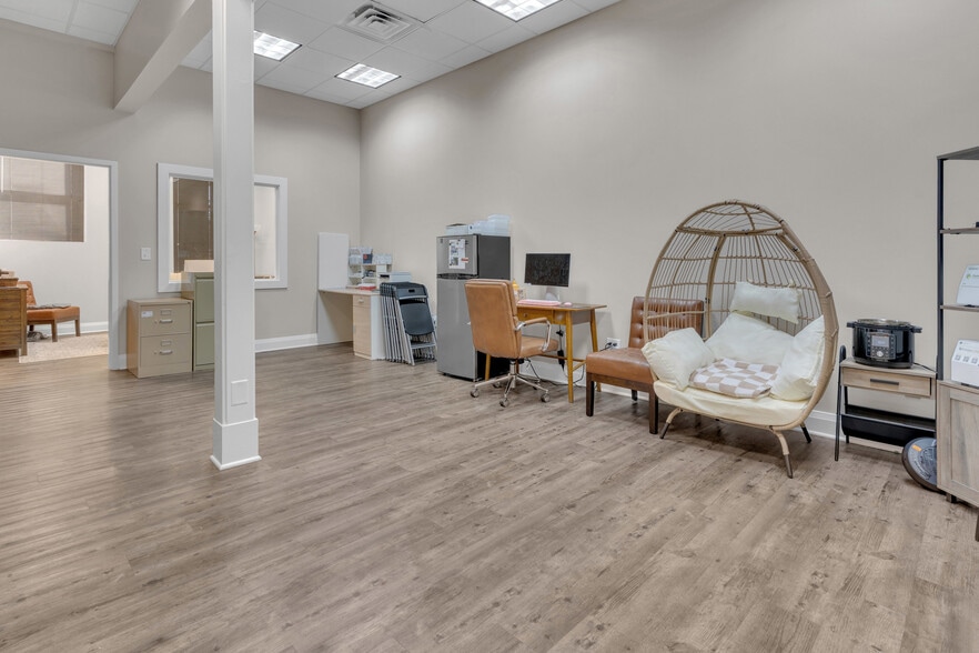 More Photos Of 111 Sunset Ave, Asheboro Office Residential For Sale