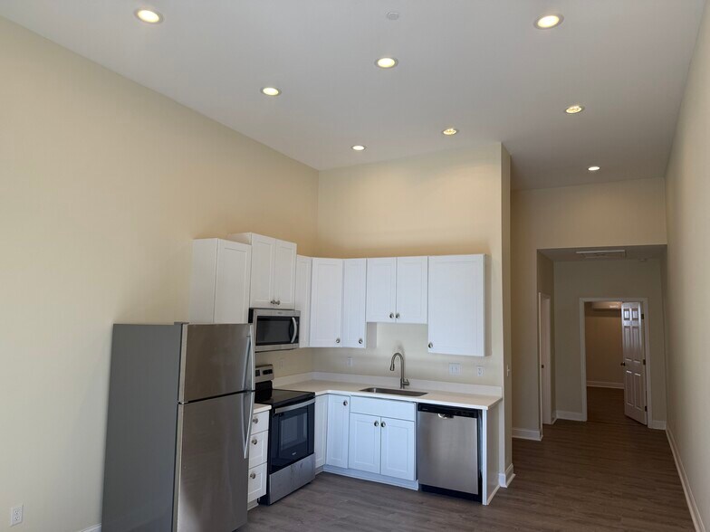 More Photos Of 198 Cowan St, Rutherfordton Apartments For Sale