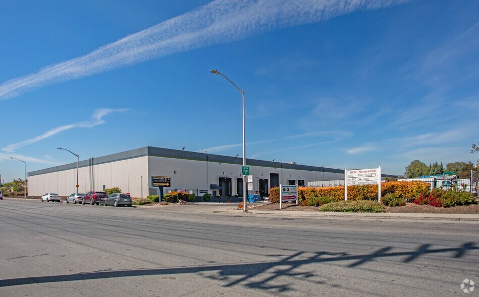 More Photos Of 3660 Thomas Rd, Santa Clara Warehouse For Lease