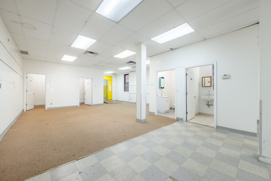 More Photos Of 38-31 Crescent St, Long Island City Warehouse For Lease