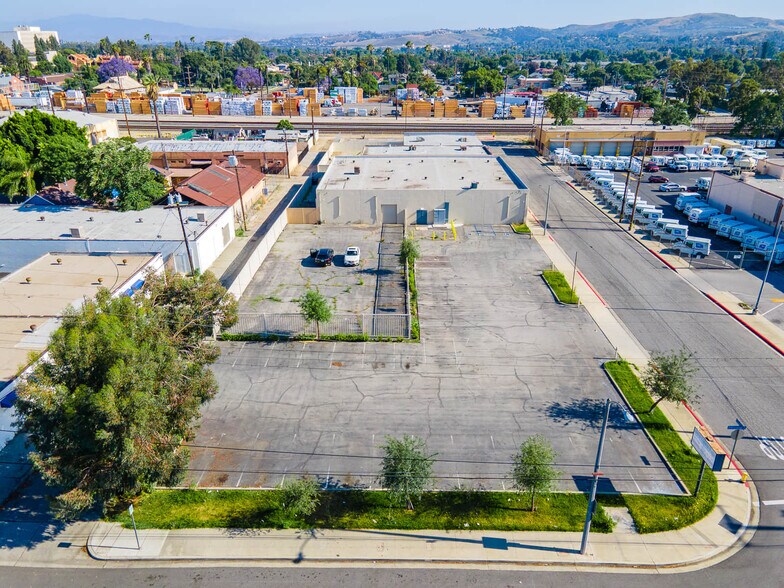 More Photos Of 538 W Monterey Ave, Pomona Distribution For Lease