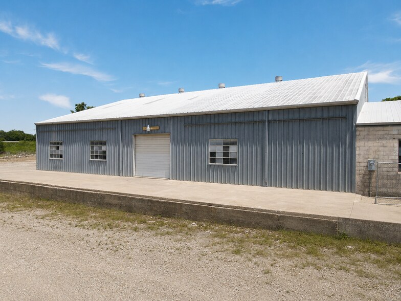 More Photos Of 2600 James St, Denton Warehouse For Lease