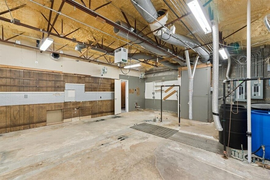 More Photos Of 7505-7509 NW 23rd St, Bethany Medical For Sale