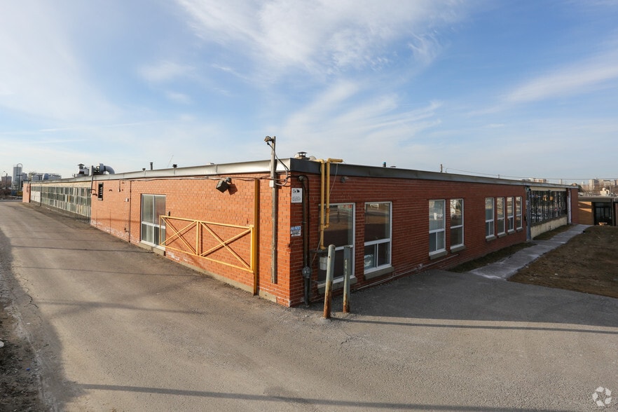 More Photos Of 193-195 Bartley Dr, Toronto Warehouse For Sale