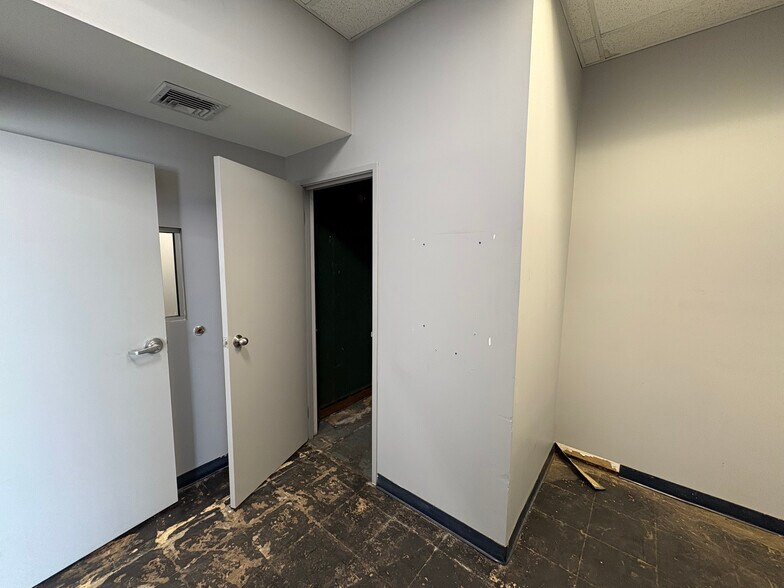 More Photos Of 815 Asbury Ave, Asbury Park Freestanding For Lease