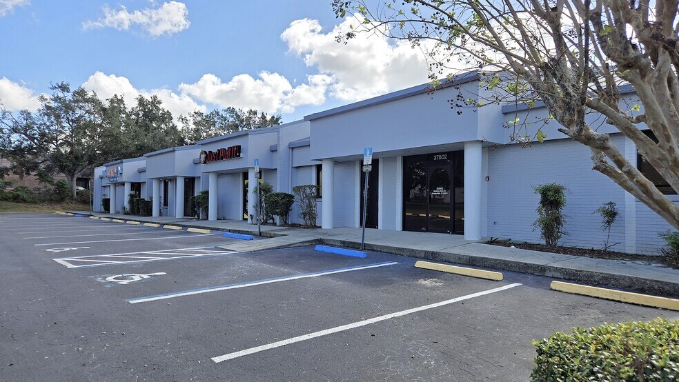 More Photos Of 37810 Medical Arts Ct, Zephyrhills Medical For Sale