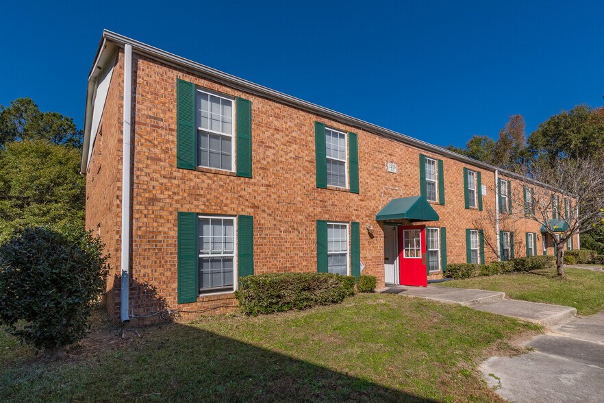 More Photos Of 1204-1216 Lakeview Dr NW, Conyers Apartments For Sale