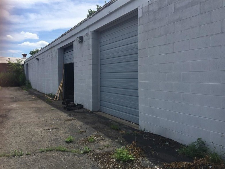 More Photos Of 580 Child St, Rochester Warehouse For Sale