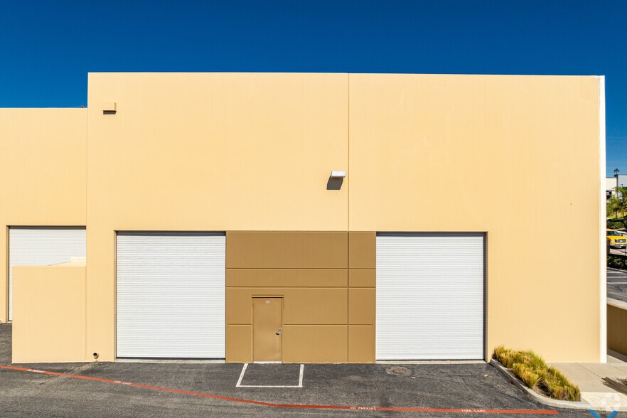 More Photos Of 791 Chambers Ln, Simi Valley Manufacturing For Lease