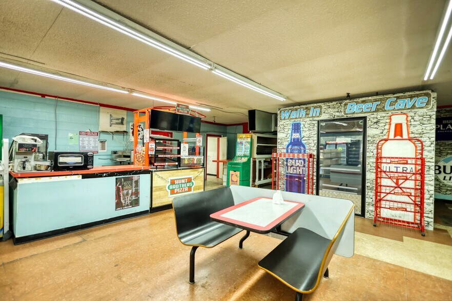 More Photos Of 247 Cannon Dr, Social Circle Restaurant For Sale