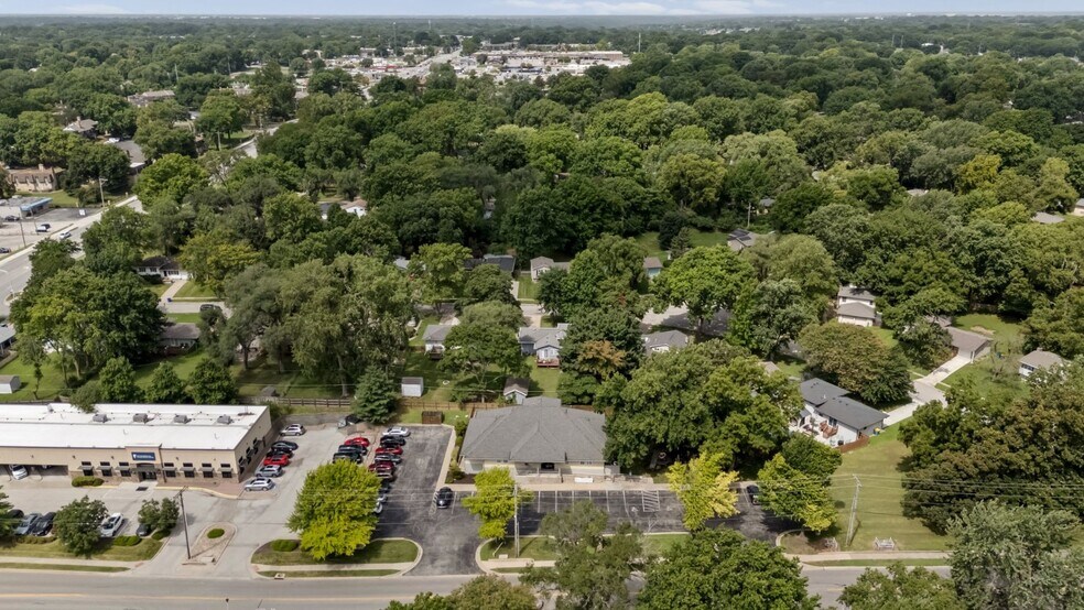 More Photos Of 7410 Switzer, Shawnee Medical For Sale