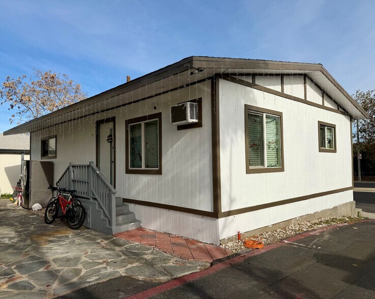 More Photos Of 24833 Railroad, Newhall Manufactured Housing Mobile Home Park For Sale