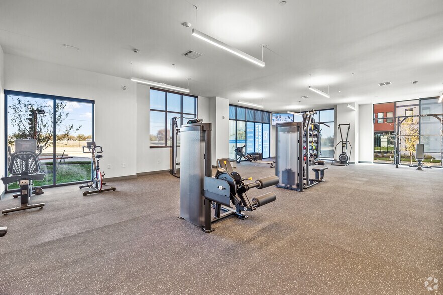 More Photos Of 4830 E Rosedale St, Fort Worth Apartments For Lease